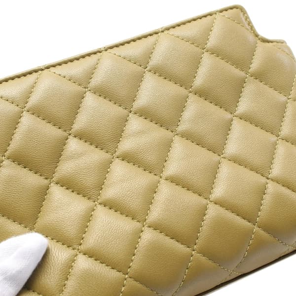 Pre-owned Chanel Quilted Lambskin Leo Shoulder Bag Green