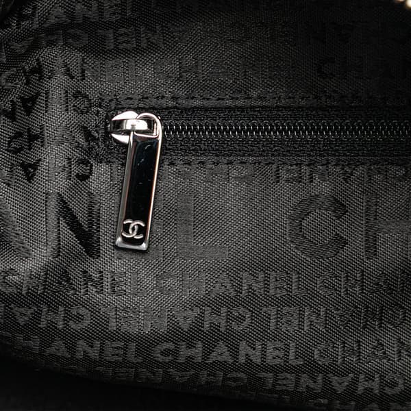 Pre-owned Chanel Choco Bar Caviar Shoulder Bag Black