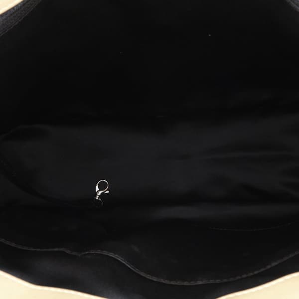 Pre-owned Chanel Maxi Quilted Calfskin Blizzard Zip Top Flap White