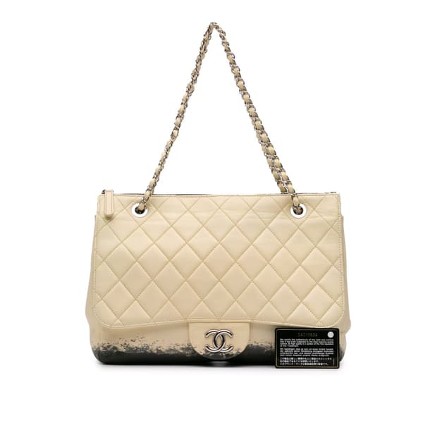 Pre-owned Chanel Maxi Quilted Calfskin Blizzard Zip Top Flap White