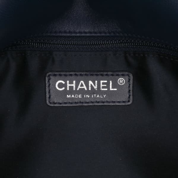 Pre-owned Chanel Large Quilted Lambskin Ultimate Stitch Flap Blue