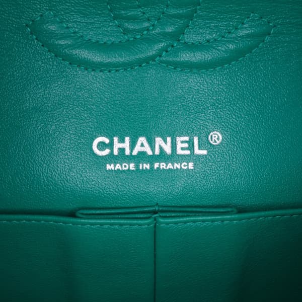 Pre-owned Chanel Medium Classic Jersey Double Flap Green