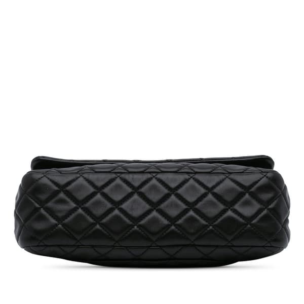 Pre-owned Chanel CC Quilted Lambskin Double Flap Black