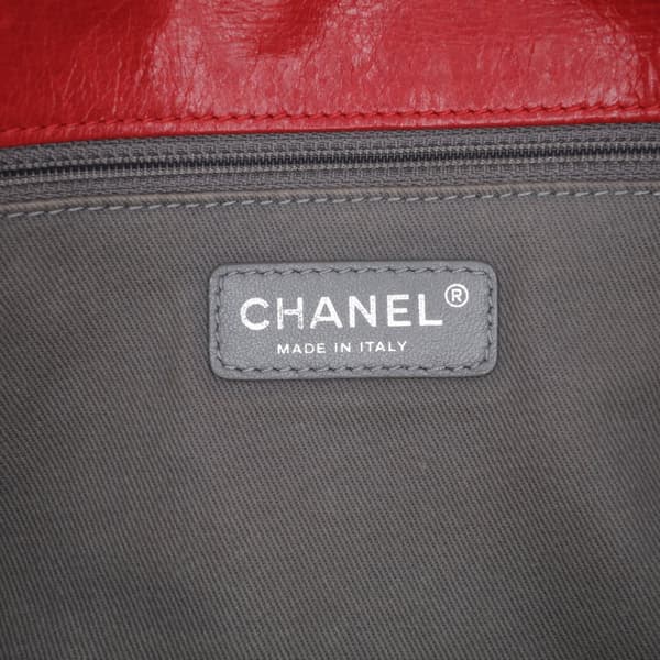 Pre-owned Chanel Medium Glazed Calfskin Stitch It Fold Over Flap Red