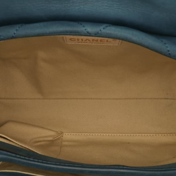 Pre-owned Chanel Large Iridescent Calfskin Chic Quilt Flap Blue