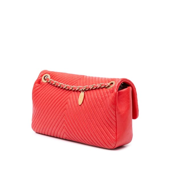 Pre-owned Chanel Medium Chevron Wrinkled Calfskin Medallion Charm Flap Red