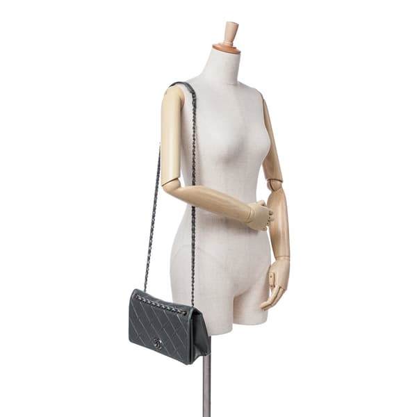 Pre-owned Chanel Medium Embossed Calfskin Propeller Flap Gray