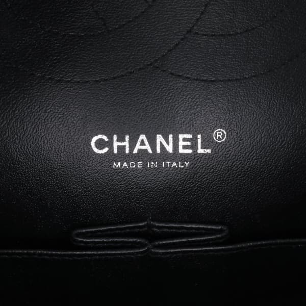 Pre-owned Chanel Jumbo Classic Patent Double Flap Black