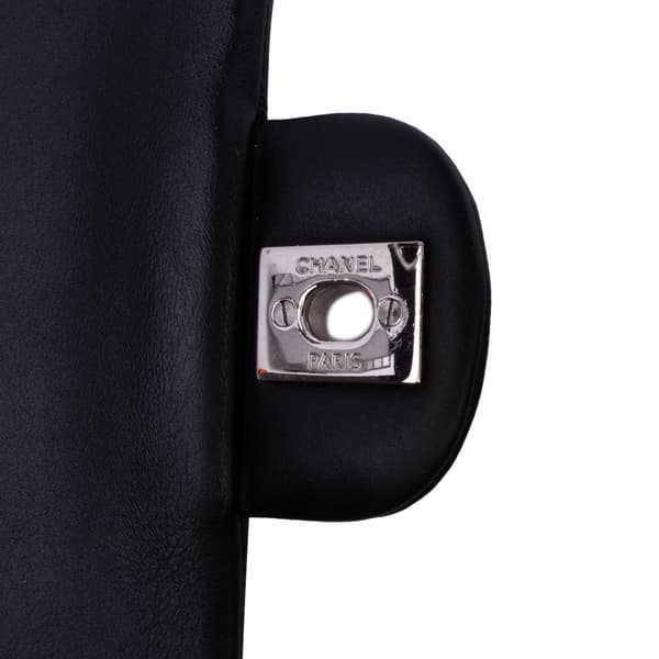 Pre-owned Chanel Medium Classic Striped Patent Double Flap Black
