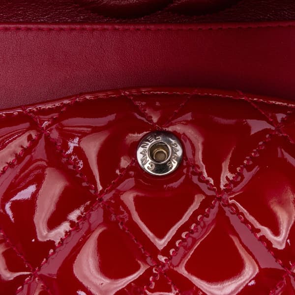 Pre-owned Chanel Medium Classic Patent Double Flap Red