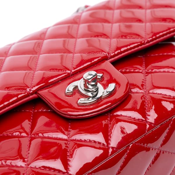 Pre-owned Chanel Medium Classic Patent Double Flap Red