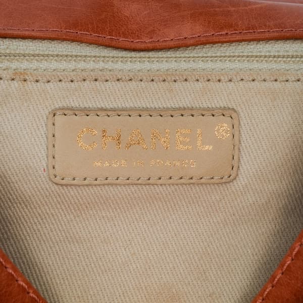 Pre-owned Chanel Medium Aged Calfskin Bubble CC Flap Brown
