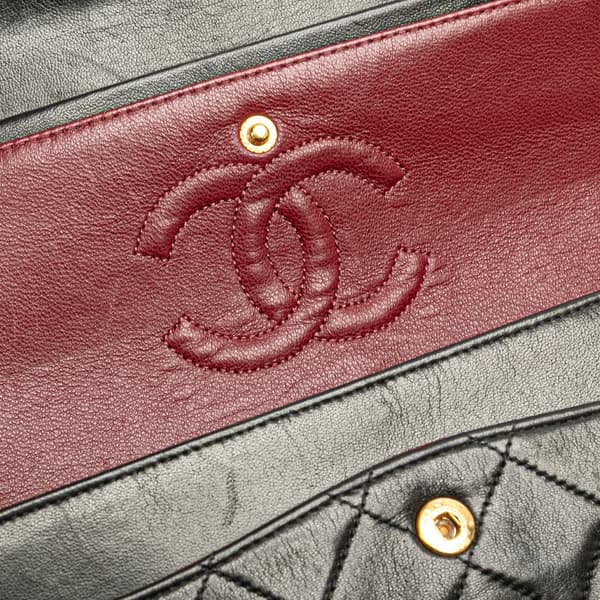Pre-owned Chanel Small Classic Lambskin Double Flap Black
