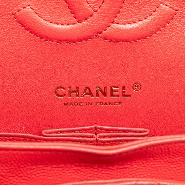 Pre-owned Chanel Medium Classic Caviar Double Flap Red