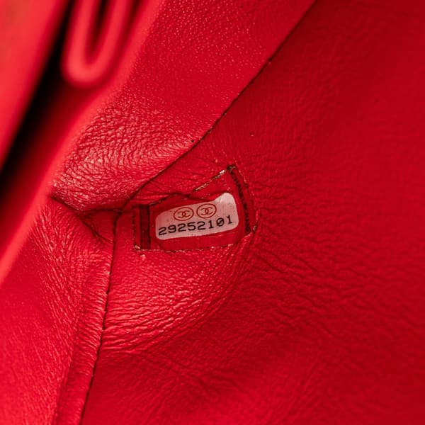 Pre-owned Chanel Medium Classic Caviar Double Flap Red