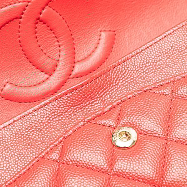 Pre-owned Chanel Medium Classic Caviar Double Flap Red
