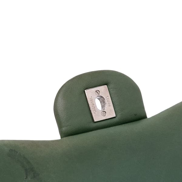 Pre-owned Chanel Jumbo Classic Patent Double Flap Green