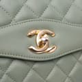 Pikkukuva 10 / 10: Pre-owned Chanel Large Quilted Lambskin Daily Companion Flap Green