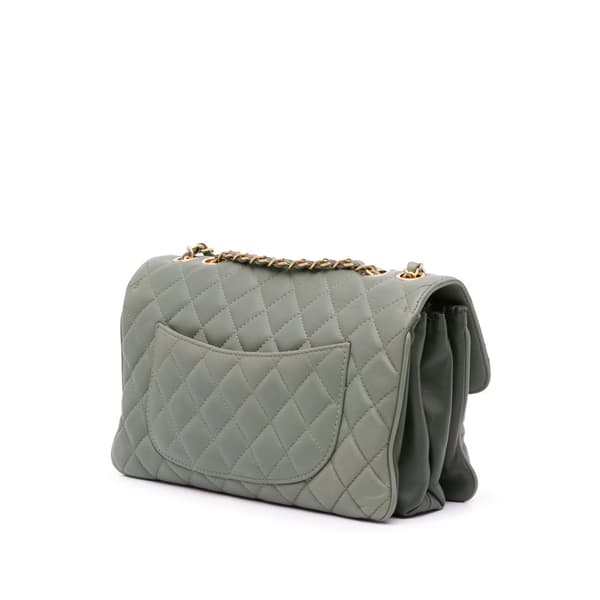 Pre-owned Chanel Large Quilted Lambskin Daily Companion Flap Green