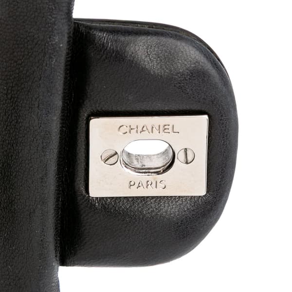 Pre-owned Chanel Medium Classic Patent Double Flap Black