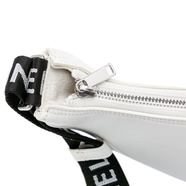 Pre-owned Celine Medium Smooth Calfskin Ava Shoulder Bag with Celine Strap White