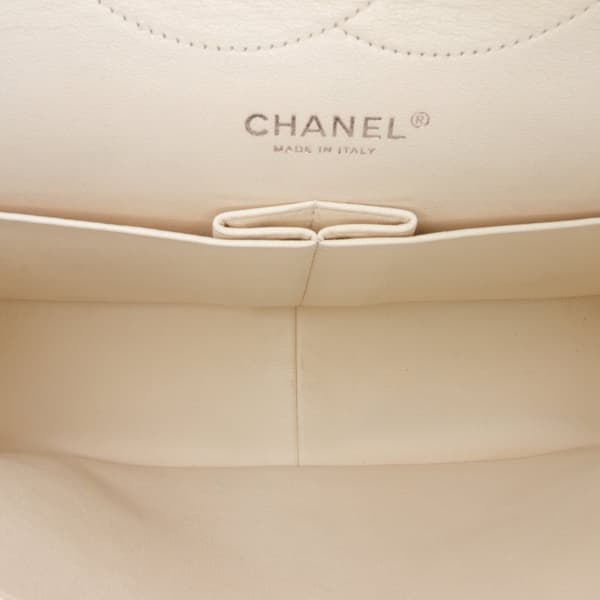 Pre-owned Chanel Jumbo Classic Caviar Double Flap White