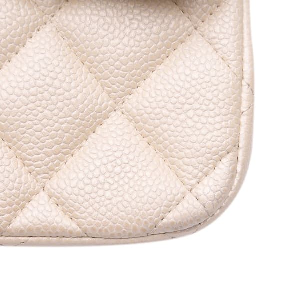 Pre-owned Chanel Jumbo Classic Caviar Double Flap White