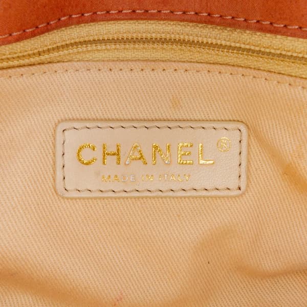 Pre-owned Chanel Quilted Calfskin Chic Quilt Flap Orange