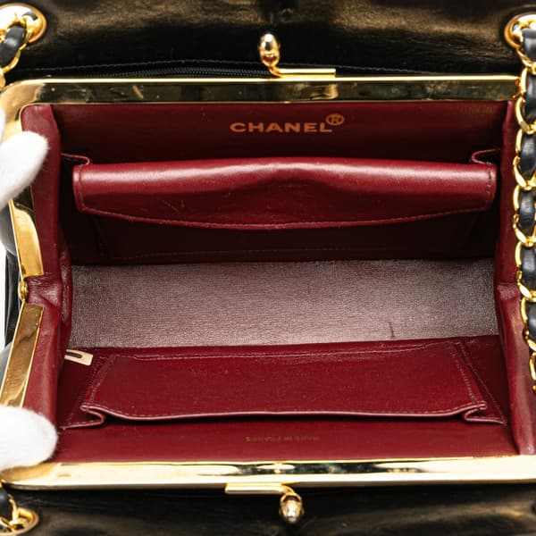 Pre-owned Chanel CC Chevron Lambskin Frame Chain Shoulder Bag Black