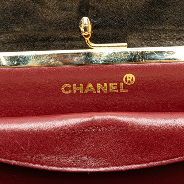 Pre-owned Chanel CC Chevron Lambskin Frame Chain Shoulder Bag Black