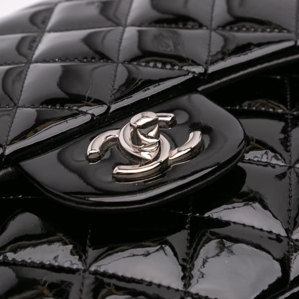 Pre-owned Chanel Jumbo Classic Patent Double Flap Black