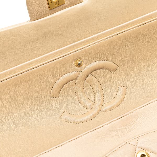 Pre-owned Chanel Medium Classic Lambskin Double Flap Brown
