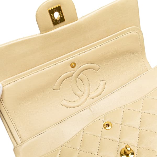 Pre-owned Chanel Medium Classic Lambskin Double Flap Brown