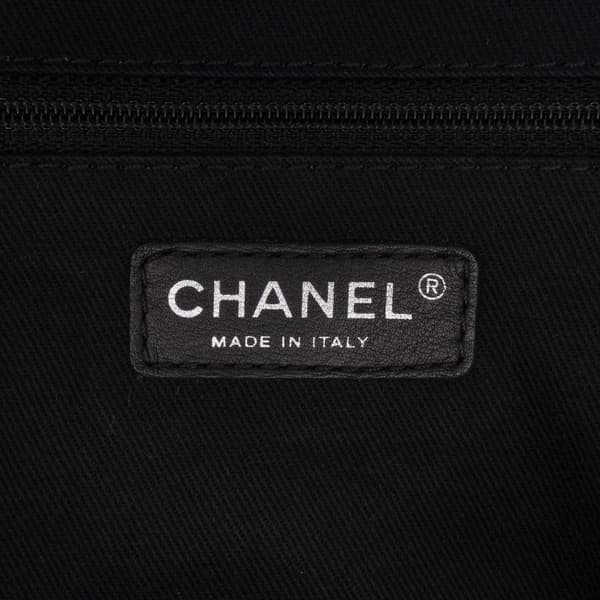 Pre-owned Chanel Jumbo Quilted Caviar Easy Flap Bag Purple