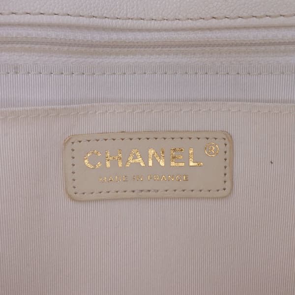 Pre-owned Chanel Medium CC Quilted Caviar Buckle Strap Messenger Bag Brown