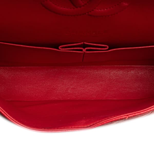 Pre-owned Chanel Medium Classic Caviar Double Flap Red