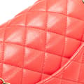 Miniatyrbild 10 av 10: Pre-owned Chanel Medium Classic Caviar Double Flap Red