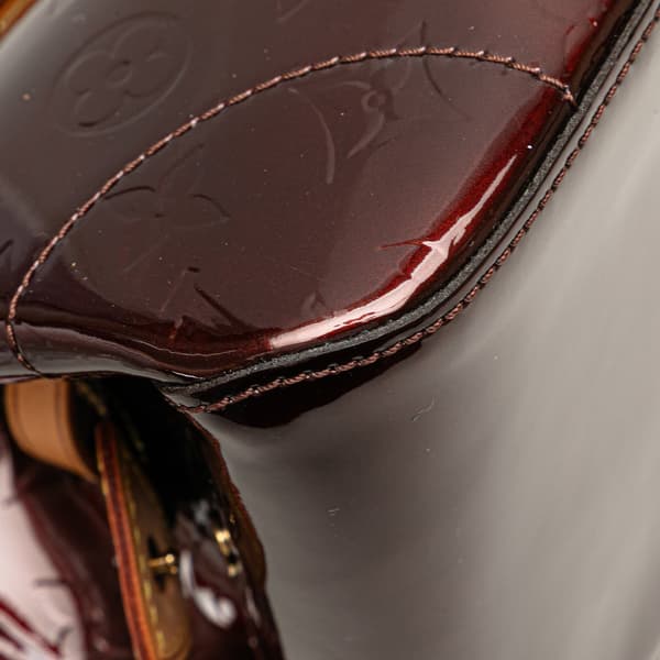 Pre-owned Louis Vuitton Monogram Vernis Rosewood Avenue Red