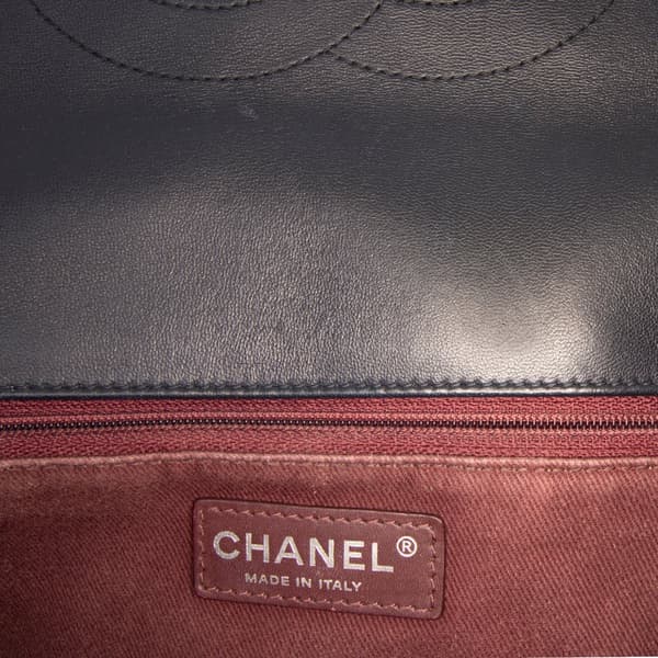 Pre-owned Chanel Jumbo Classic Chevron Lambskin Double Stitch Single Flap Black
