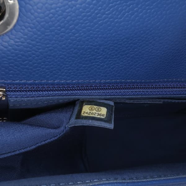 Pre-owned Chanel Medium Chevron Caviar Data Center Envelope Flap Blue