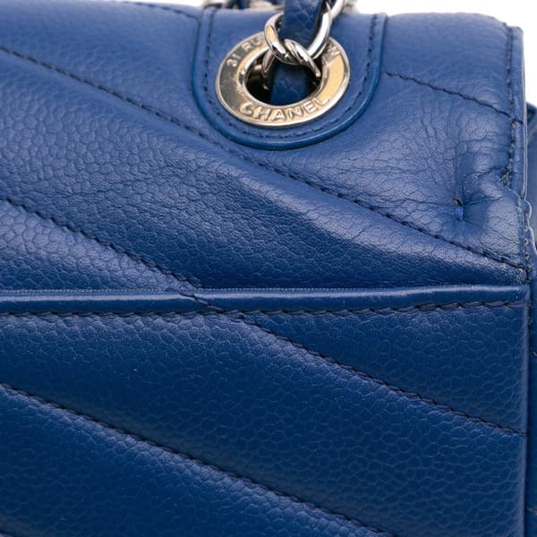 Pre-owned Chanel Medium Chevron Caviar Data Center Envelope Flap Blue