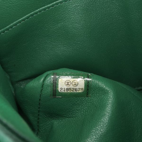Pre-owned Chanel Medium Classic Caviar Double Flap Green