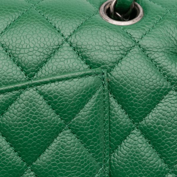 Pre-owned Chanel Medium Classic Caviar Double Flap Green