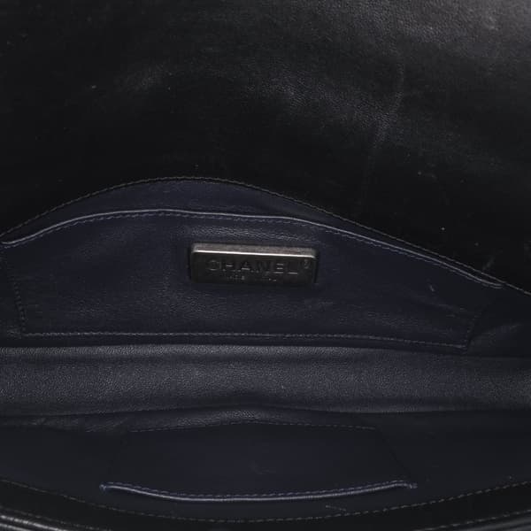 Pre-owned Chanel Shearling East West Boy Flap Black