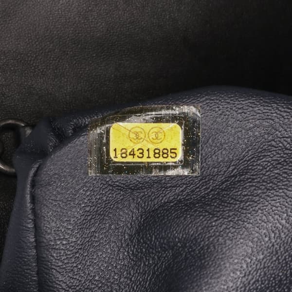 Pre-owned Chanel Shearling East West Boy Flap Black
