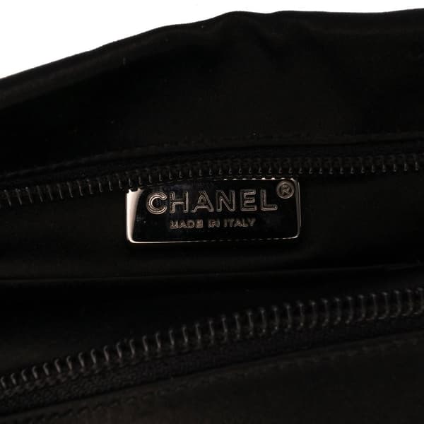 Pre-owned Chanel Satin Diamante Camellia Clutch with Chain Black