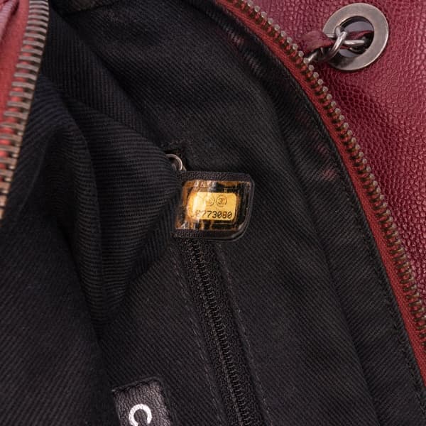 Pre-owned Chanel Medium Quilted Caviar Easy Flap Red