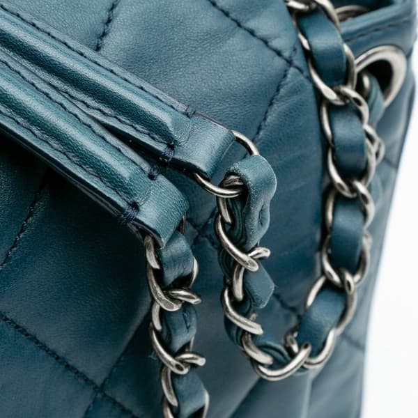 Pre-owned Chanel Quilted Lambskin Accordion Flap Blue