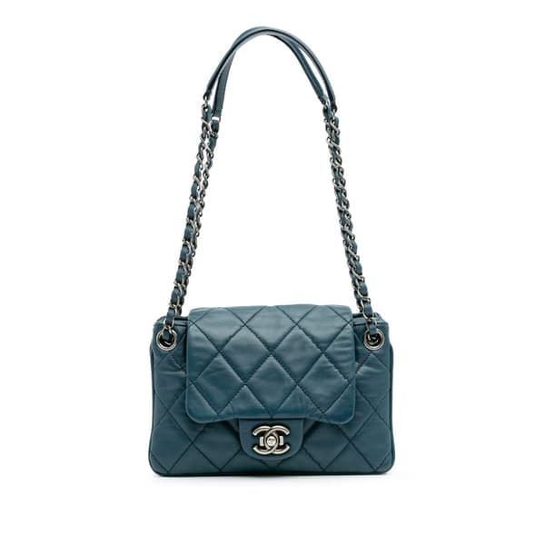 Pre-owned Chanel Quilted Lambskin Accordion Flap Blue