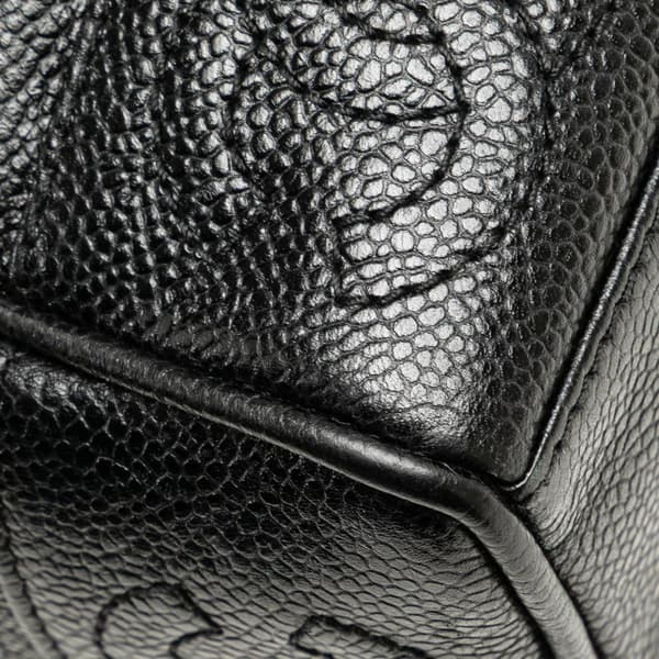 Pre-owned Chanel Triple CC Caviar Shoulder Bag Black